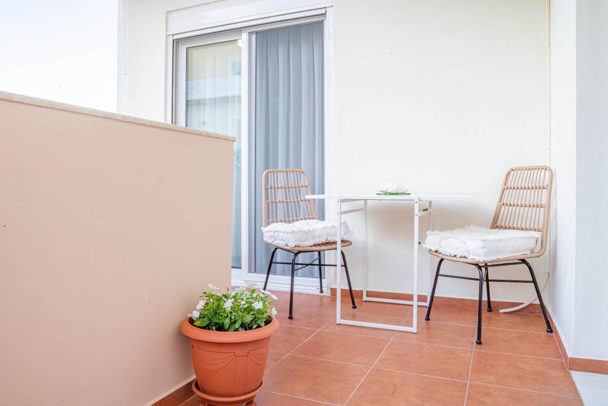 Nufaro Apartments - Rethymno City Center Exterior photo